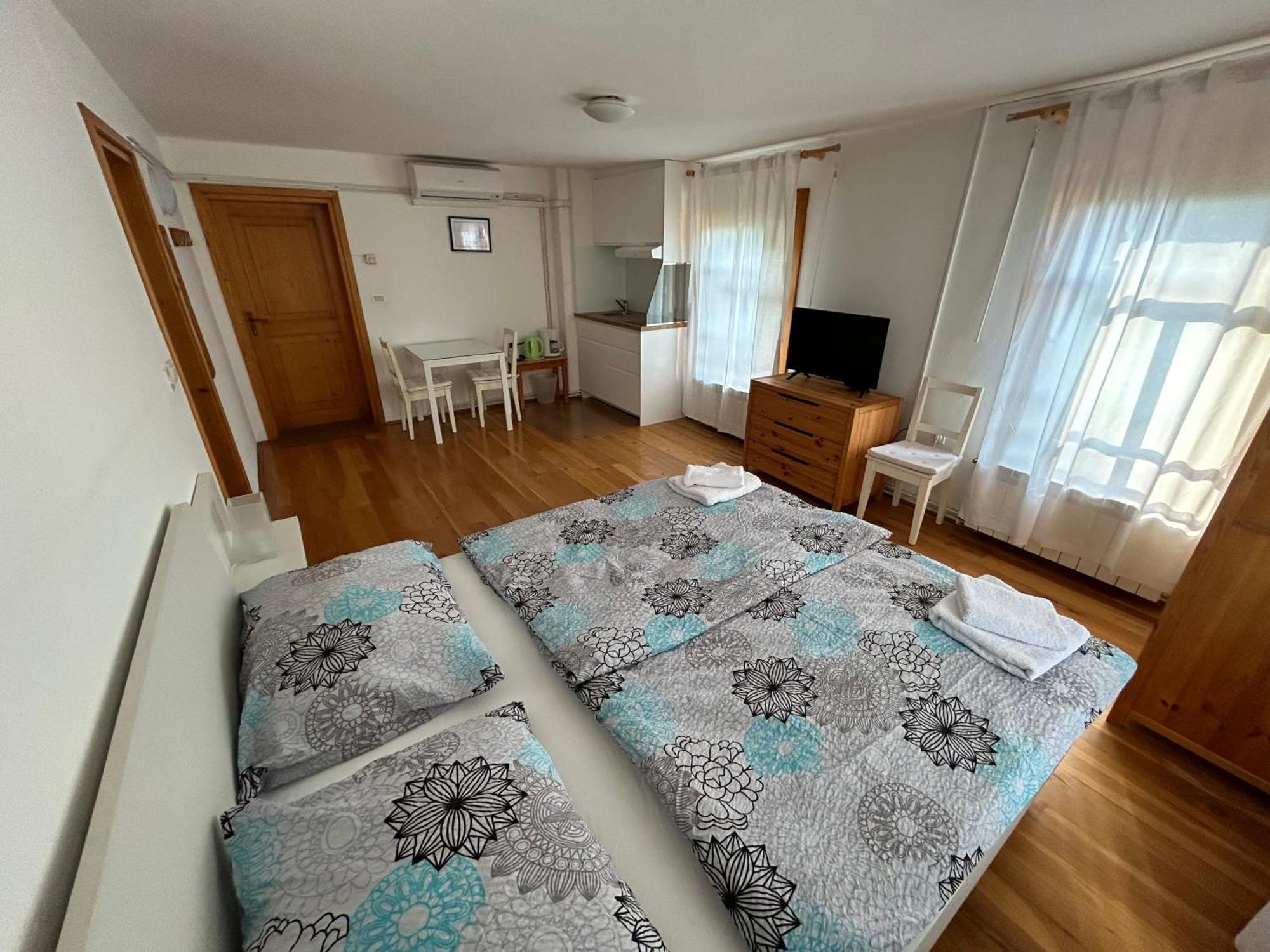 Stres-Less Sunny Apartments Кобарід Екстер'єр фото